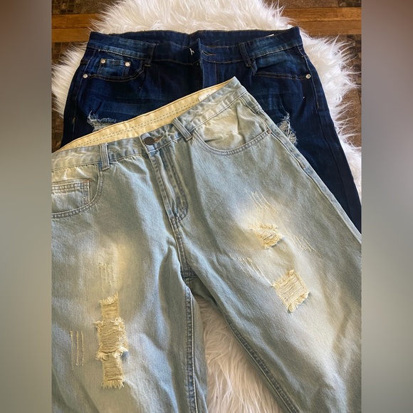 Other - Men’s denim distressed style shorts